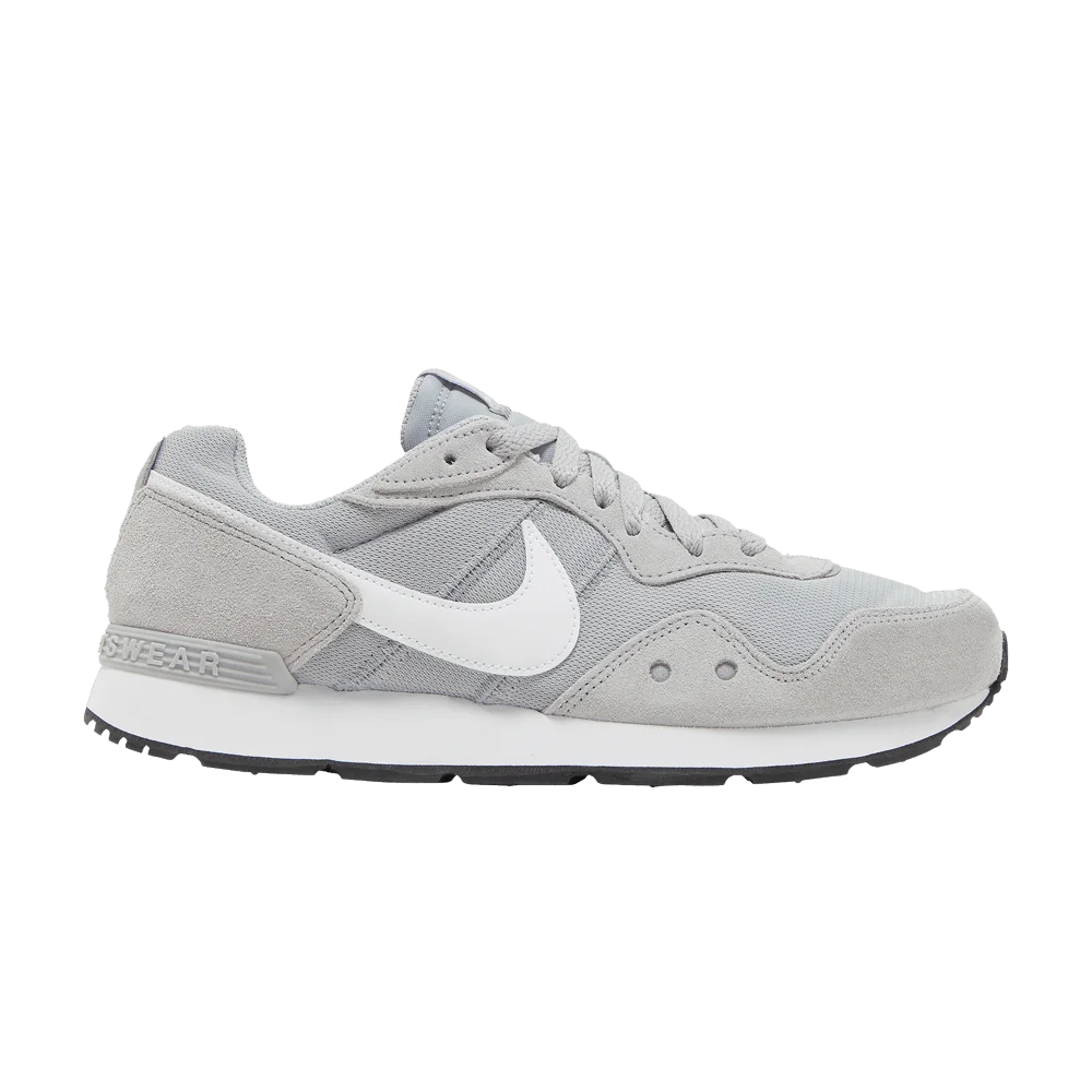 Кроссовки Nike Venture Runner Wide 'Light Smoke Grey'