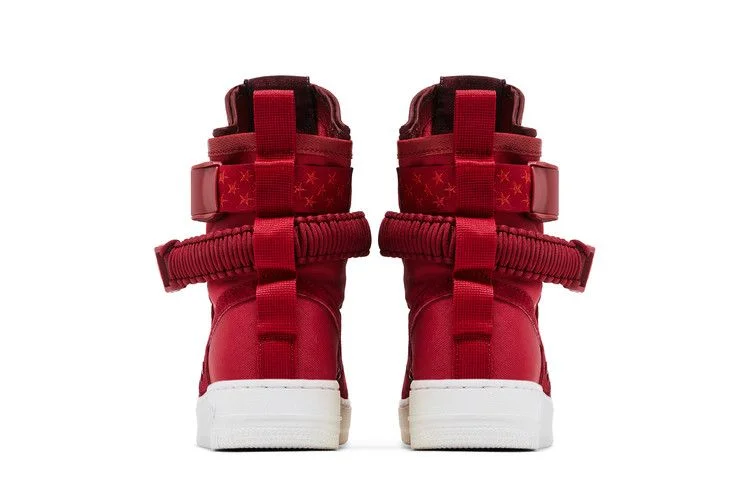Кроссовки Nike Wmns SF Air Force 1 High 'Red Crush'