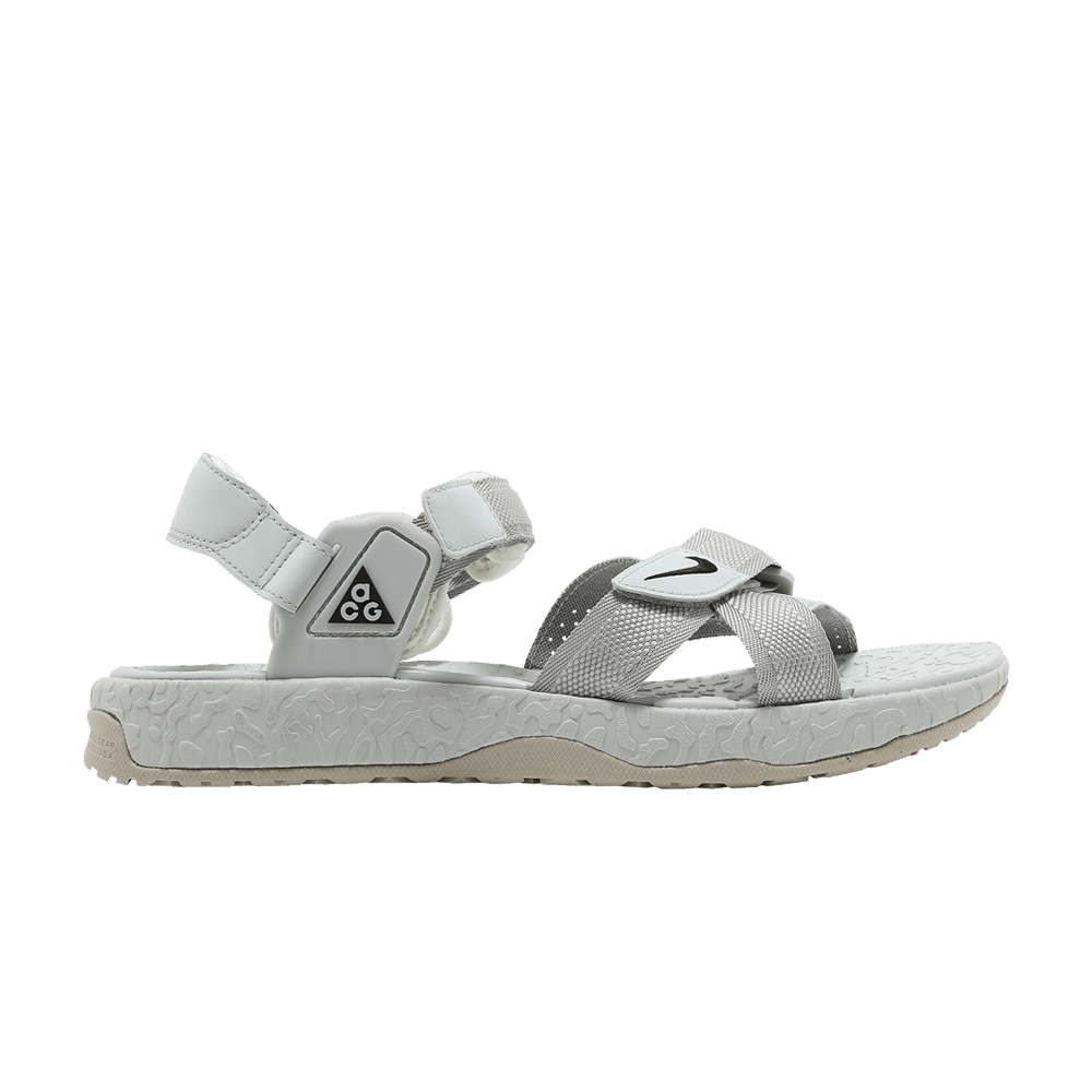 acg-air-deschutz-cream-black-dc9093-200