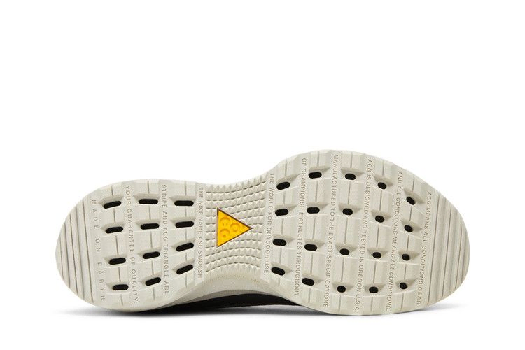 Кроссовки Nike ACG Zoom Air AO 'Grey Metallic Silver'