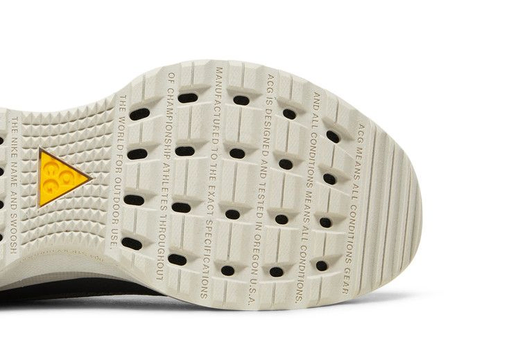 Кроссовки Nike ACG Zoom Air AO 'Grey Metallic Silver'