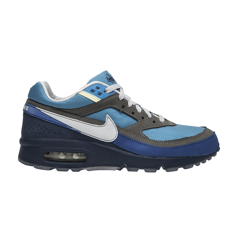 air-classic-bw-st-stash-307253-401