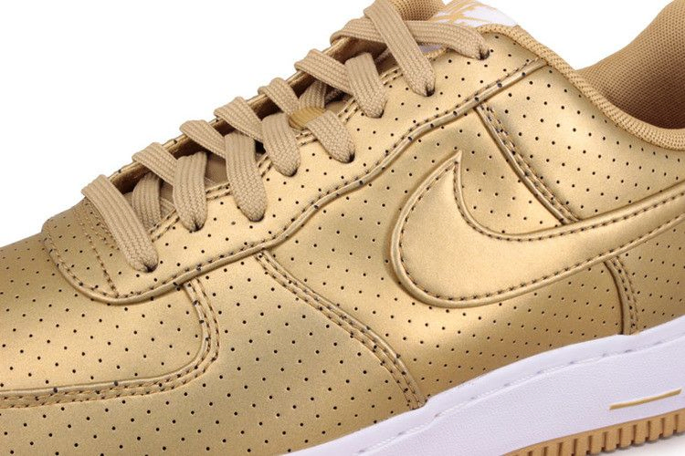 Кроссовки Nike Air Force 1 Low '07 LV8 'Gold'