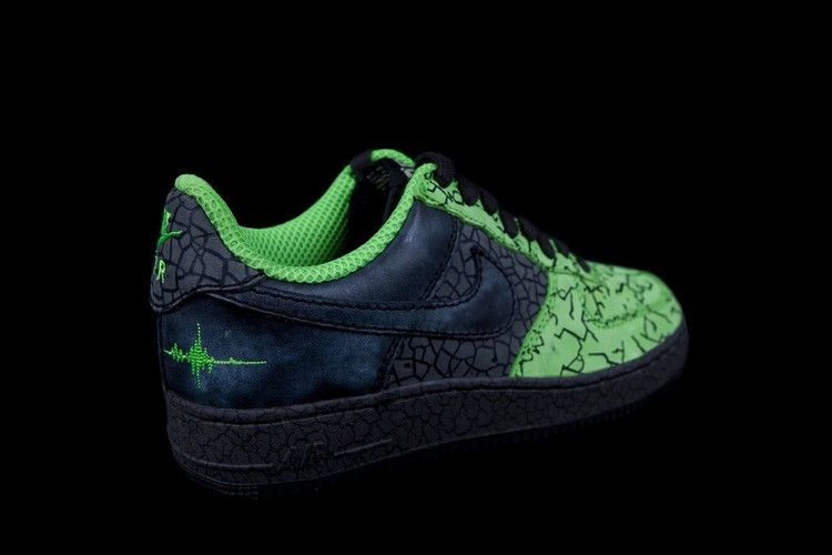 Кроссовки Nike HUF x Air Force 1 '03 'Hufquake'