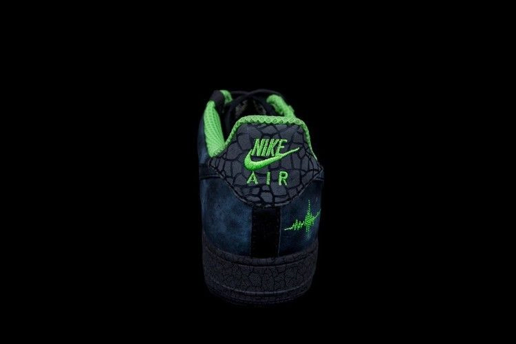 Кроссовки Nike HUF x Air Force 1 '03 'Hufquake'