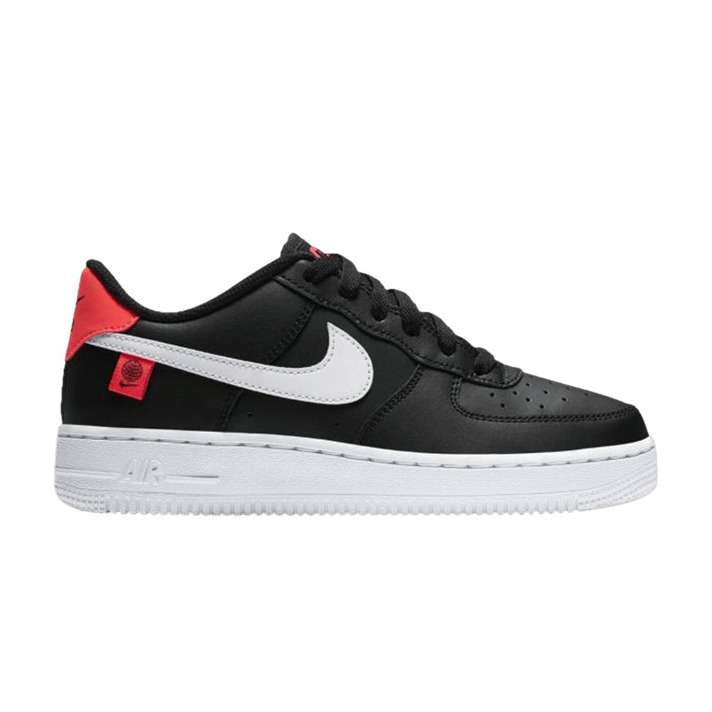 Кроссовки Nike Air Force 1 '07 Low GS 'Worldwide Pack - Black Flash Crimson'