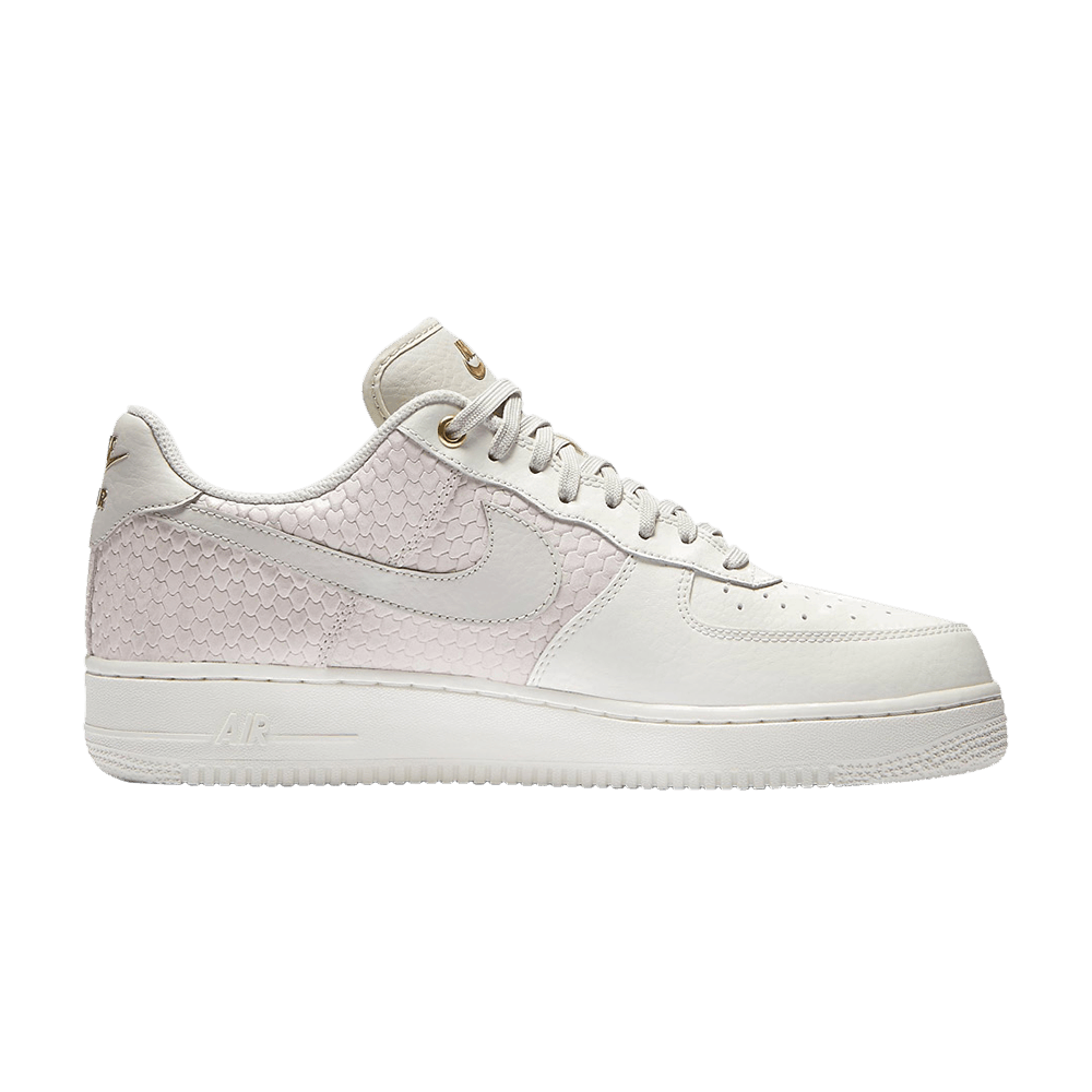 air-force-1-07-lv8-823511-100