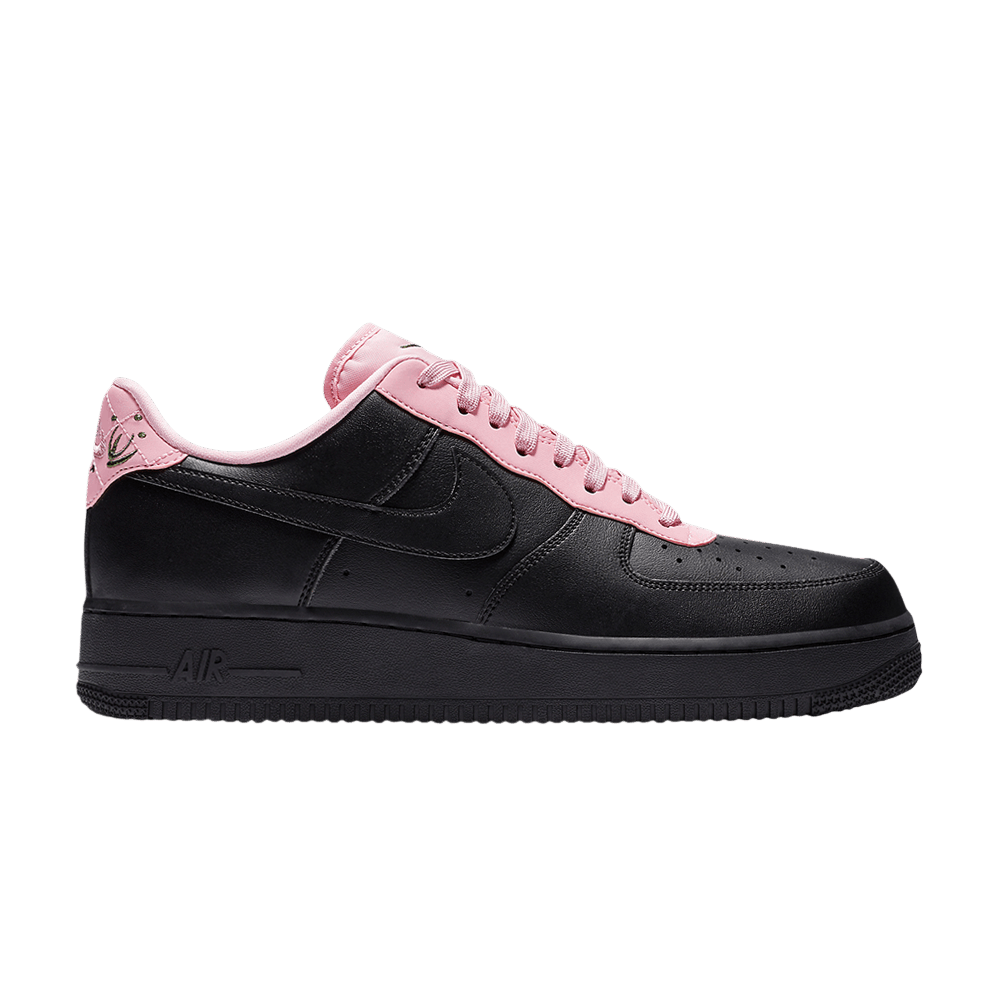 Кроссовки Nike Air Force 1 '07 LV8 'Black Pink Quilted Heel'