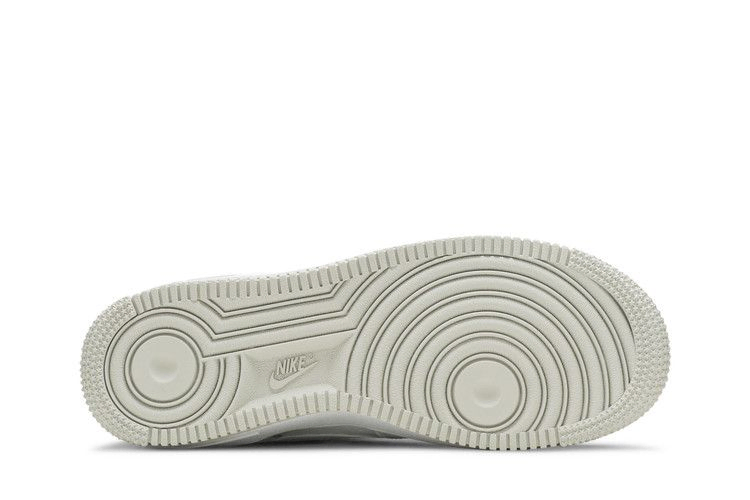 Кроссовки Nike Air Force 1 GS 'White Light Bone'
