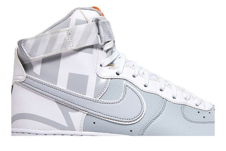 Кроссовки Nike Air Force 1 High 07 LV8 'Matte Silver'