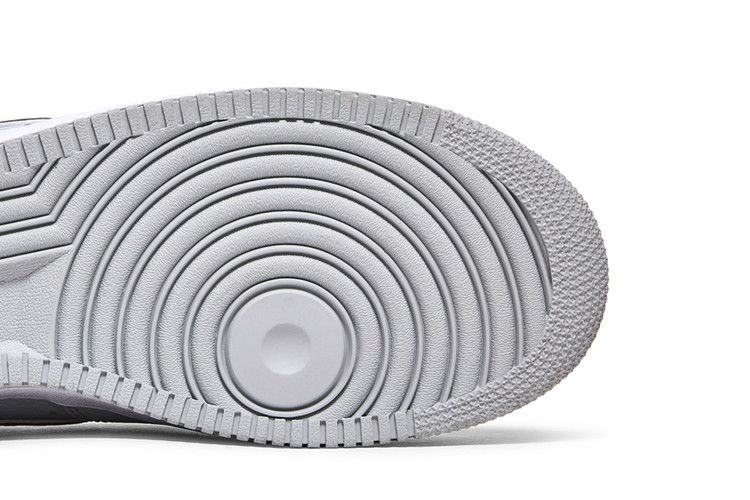 Кроссовки Nike Air Force 1 High 07 LV8 'Matte Silver'