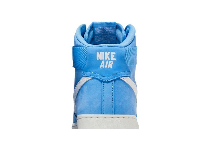 Кроссовки Nike Air Force 1 High Retro QS 'University Blue'