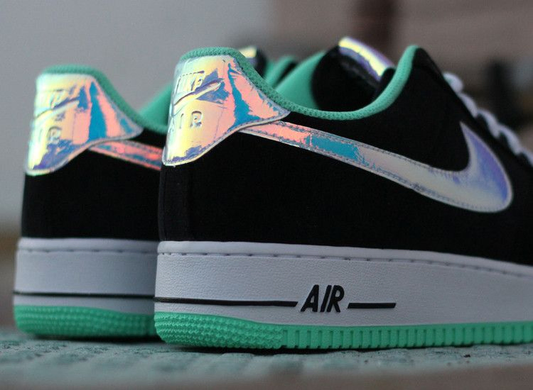 Кроссовки Nike Air Force 1 Low 'Green Glow'