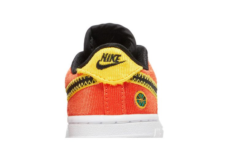 Кроссовки Nike Air Force 1 LV8 TD 'Roswell Rayguns'
