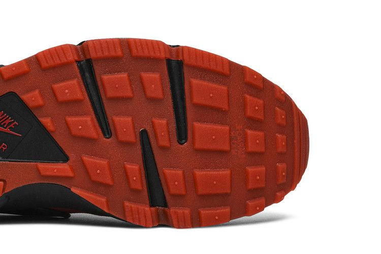 Кроссовки Nike Air Huarache Qs 'Love Hate'