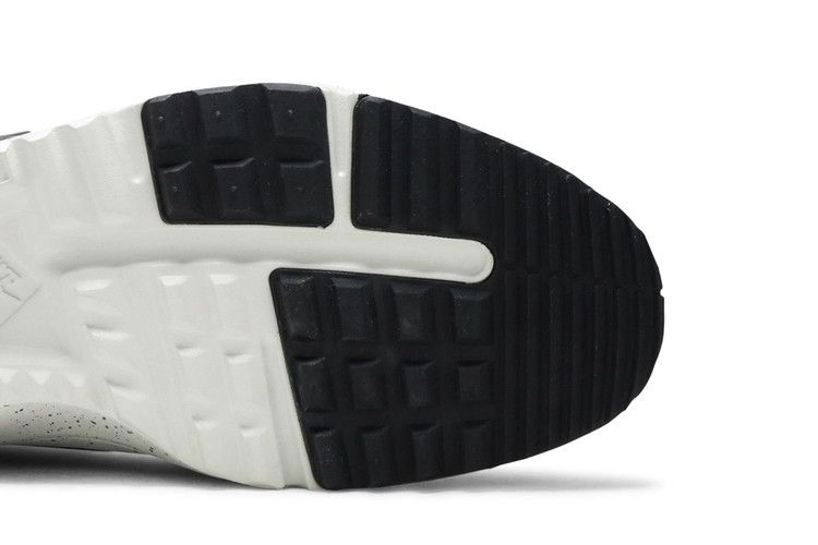 Кроссовки Nike Air Huarache Utility 'Medium Berry'