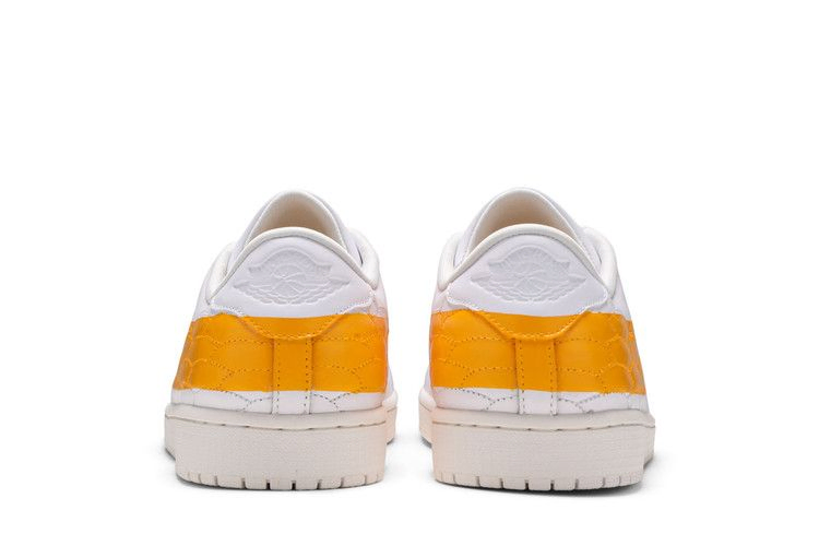 Кроссовки Air Jordan 1 Centre Court 'University Gold'