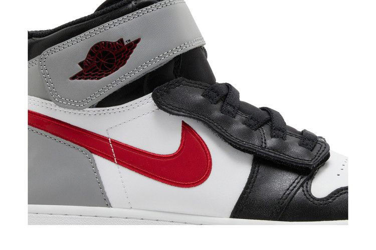 Кроссовки Air Jordan 1 High FlyEase GS 'Particle Grey'