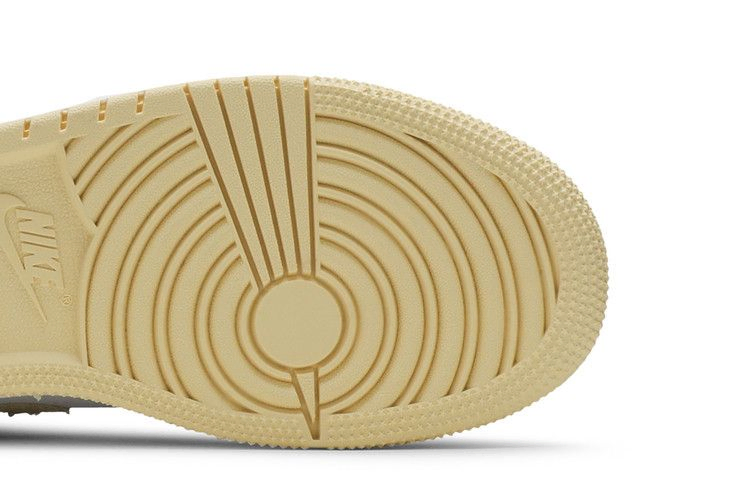 Кроссовки Air Jordan 1 Low GS 'Strawberry Ice Cream'