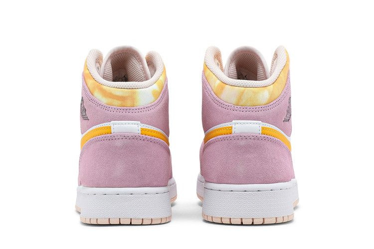 Кроссовки Air Jordan 1 Mid SE GS 'Arctic Pink'