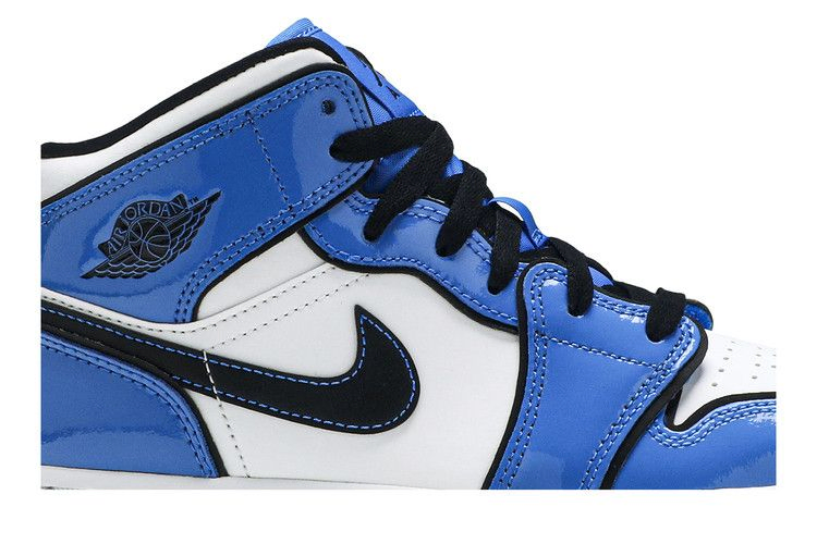 Кроссовки Air Jordan 1 Mid SE GS 'Signal Blue'