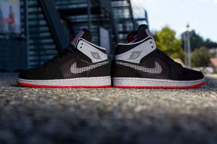 Кроссовки Air Jordan 1 Retro 89 'Black Fire Red Cement'