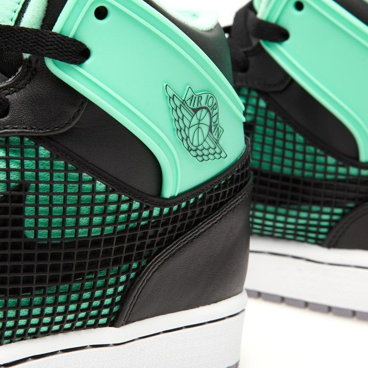 Кроссовки Air Jordan 1 Retro '89 'Green Glow'