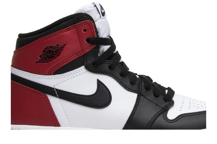 Кроссовки Air Jordan 1 Retro BG 'Black Toe' 2016