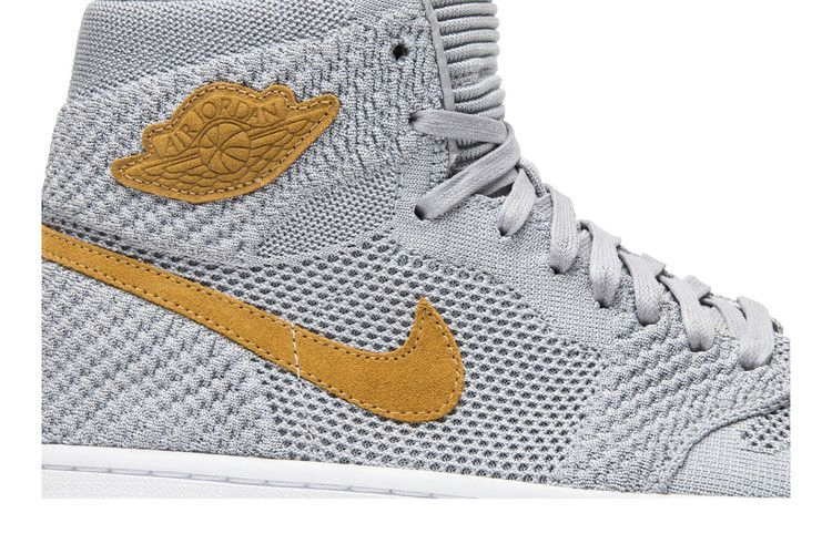 Кроссовки Air Jordan 1 Retro High OG Flyknit 'Wolf Grey'