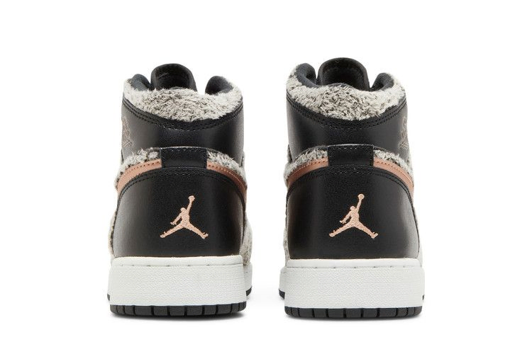 Кроссовки Air Jordan 1 Retro High GS 'Fleece'