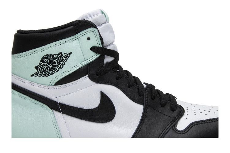 Кроссовки Air Jordan 1 Retro High OG NRG 'Igloo'