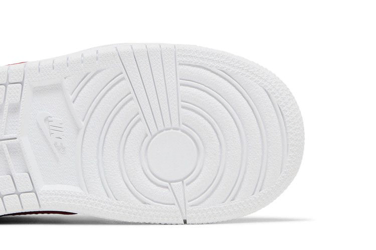 Кроссовки Air Jordan 1 Retro High Premium BT 'Red Elephant'