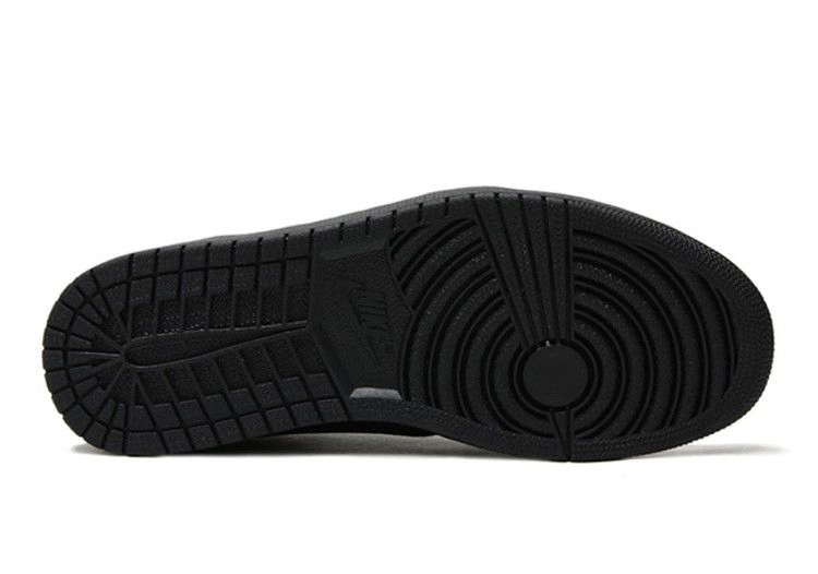 Кроссовки Air Jordan 1 Retro Low OG Premium 'Triple Black'