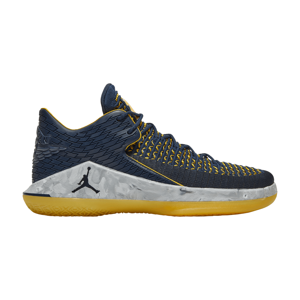 air-jordan-32-low-michigan-wolverines-aa1256-405