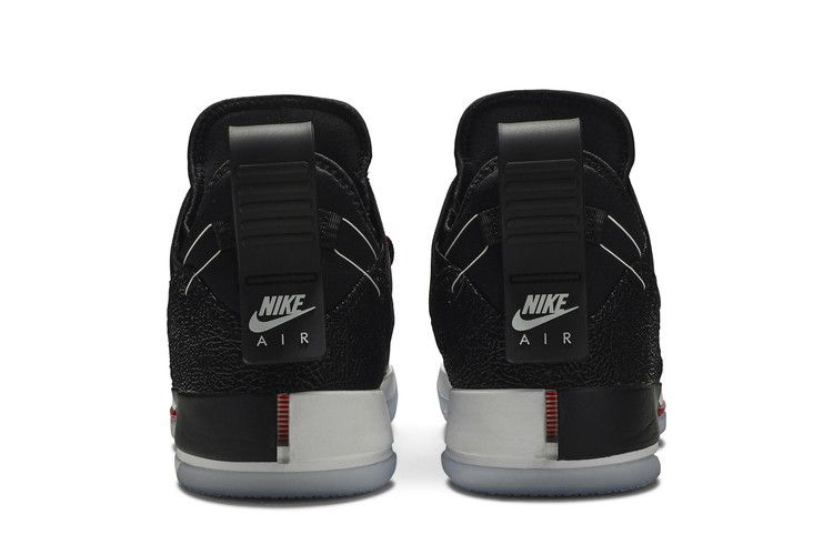 Кроссовки Air Jordan 33 SE 'Black Cement'