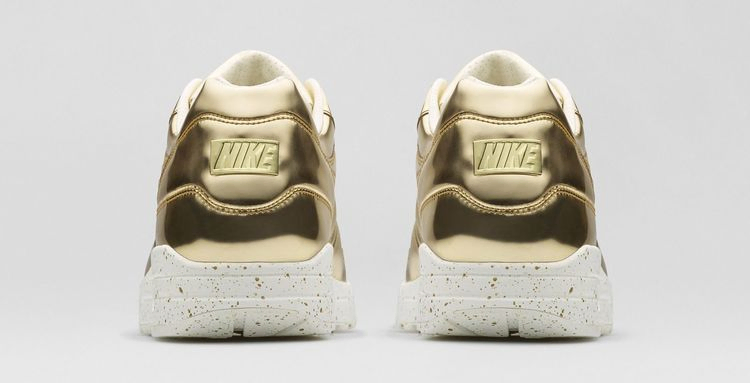 Кроссовки Nike Air Max 1 SP 'Liquid Gold'