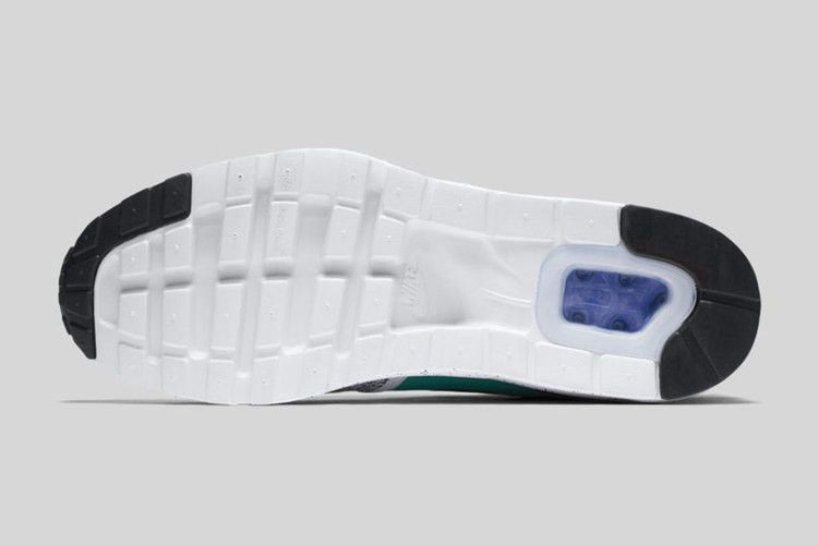 Кроссовки Nike Air Max 1 Ultra Essential 'Emerald Green'