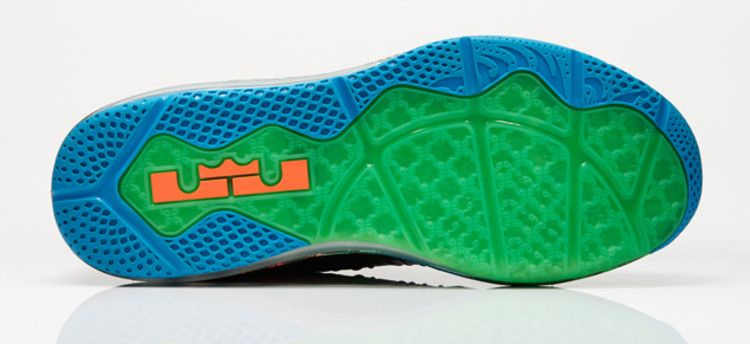 Кроссовки Nike Air Max LeBron 10 Low 'Swamp Thing'