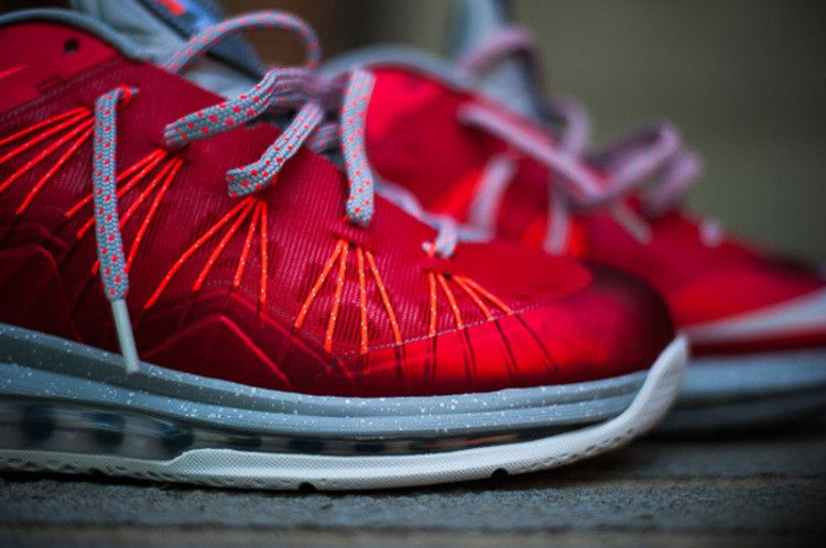 Кроссовки Nike Air Max LeBron 10 Low 'University Red'