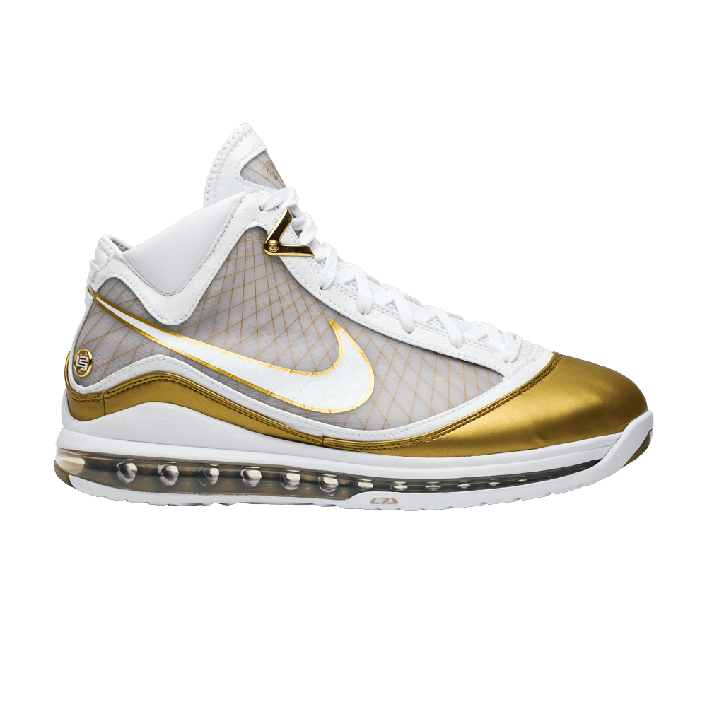 air-max-lebron-7-retro-qs-china-moon-2020-cu5646-100