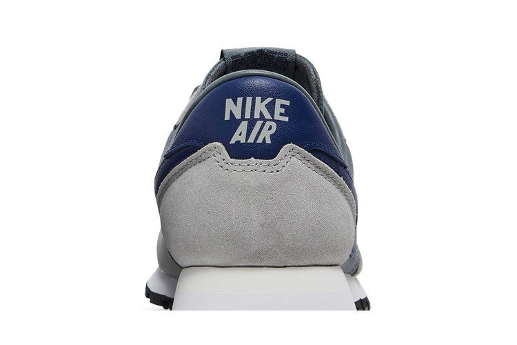 Кроссовки Nike Air Pegasus '83 'Smoke Grey Blue Void'
