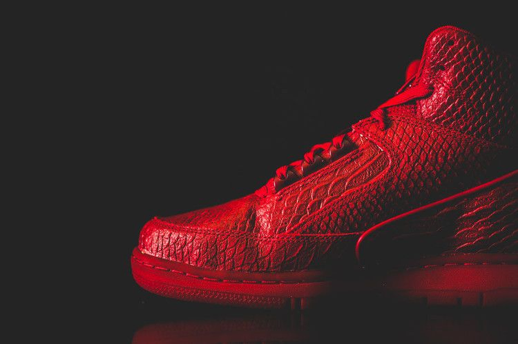 Кроссовки Nike Air Python 'Red October'