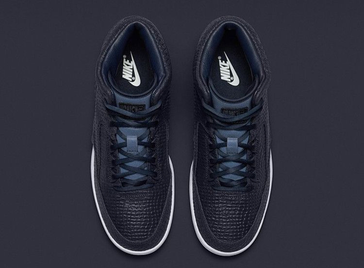 Кроссовки Nike Air Python Sp