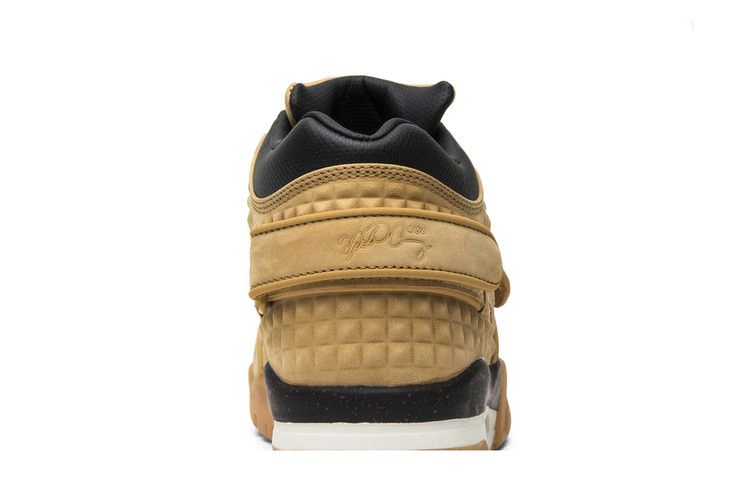 Кроссовки Nike Air TR Cruz 'Wheat'