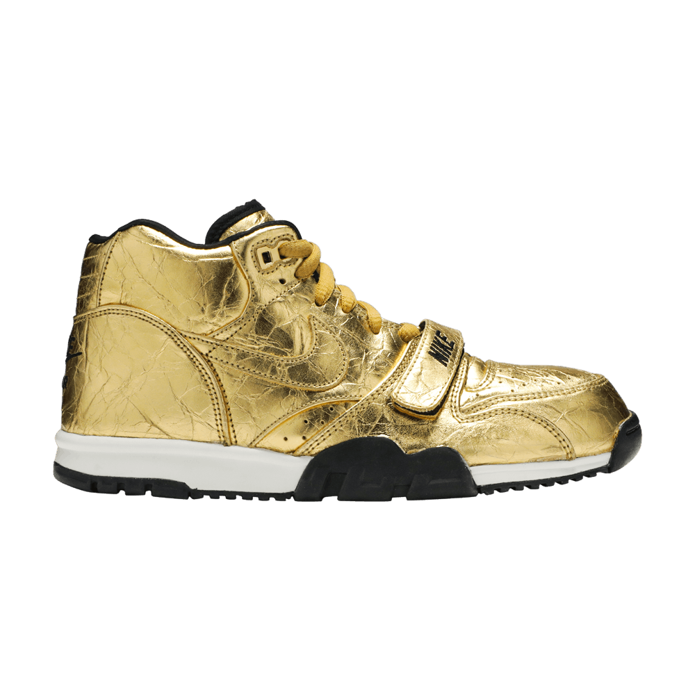 air-trainer-1-prm-qs-superbowl-840169-700