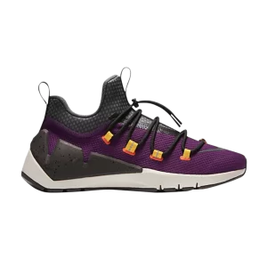 Фиолетовый