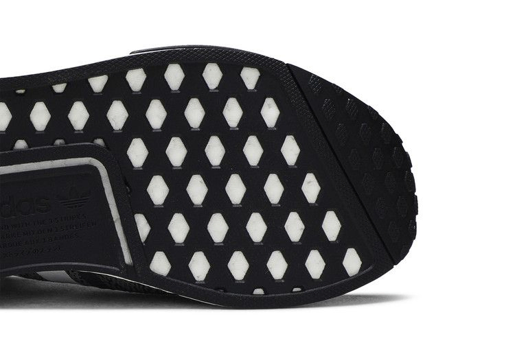 Кроссовки adidas atmos x NMD_R1 'G-SNK'