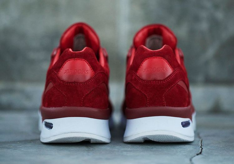Кроссовки Brooks Bait x Regent 'Inferno'
