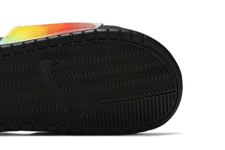 Кроссовки Nike Benassi JDI 'Tie-Dye'