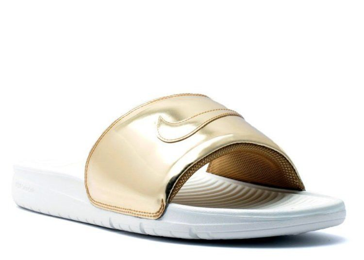 Кроссовки Nike Benassi Solarsoft Slide Sp 'Liquid Gold'